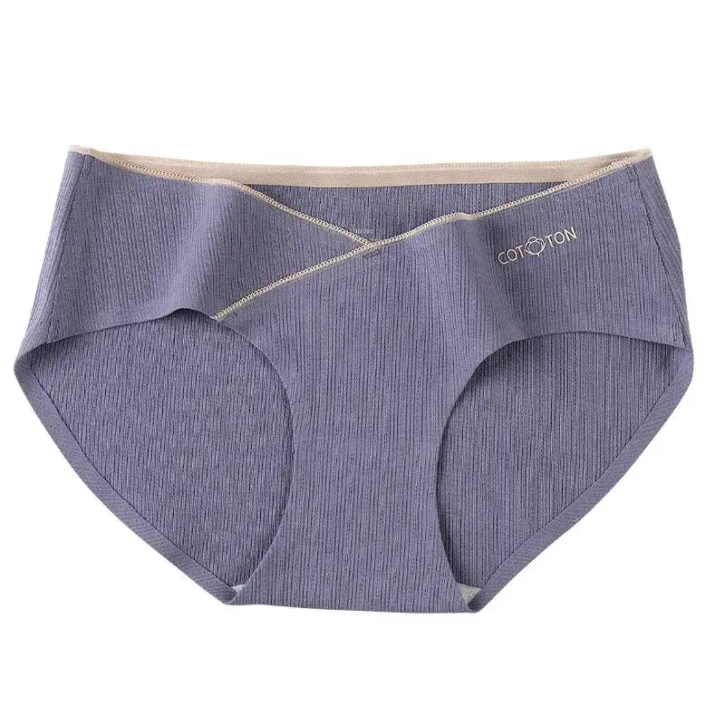 Image of Low Waist Maternity Panties - cotton comfort underwear during your pregnancy journey. Shop now at OleOle.