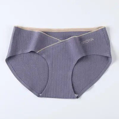 Image of Low Waist Maternity Panties - cotton comfort underwear during your pregnancy journey. Shop now at OleOle.