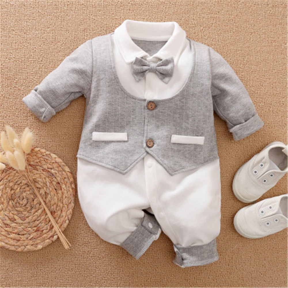 Image of Winter charm for newborn - Boys' romper with necktie, 0-18 months. Gentleman style in cosy fashion. Shop now at OleOle.