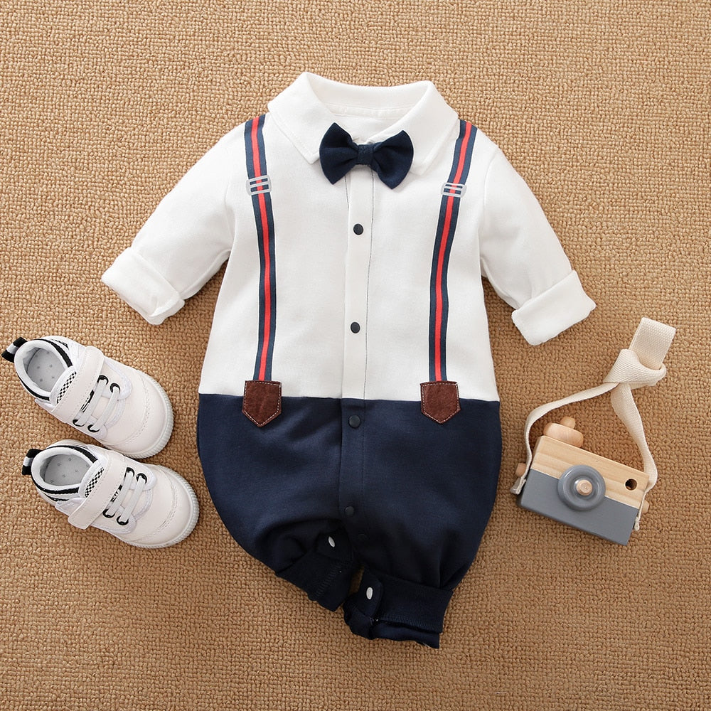 Image of Winter charm for newborn - Boys' romper with necktie, 0-18 months. Gentleman style in cosy fashion. Shop now at OleOle.