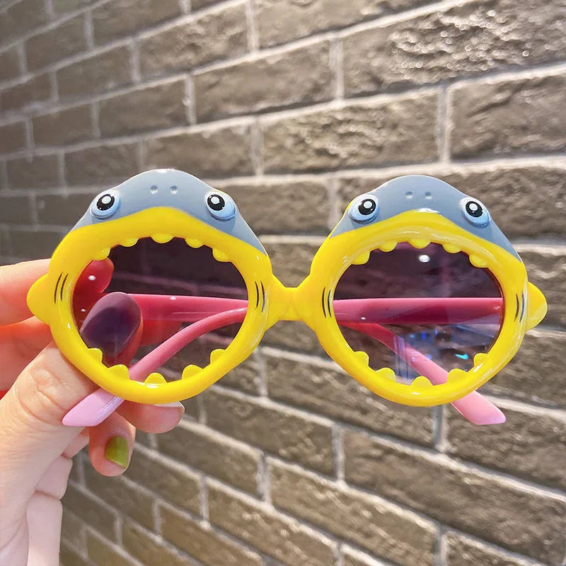 Image of Playful Shark Sunglasses for Kids (3-8 years): Stylish eyewear for adventurous little ones. Shop now at OleOle.