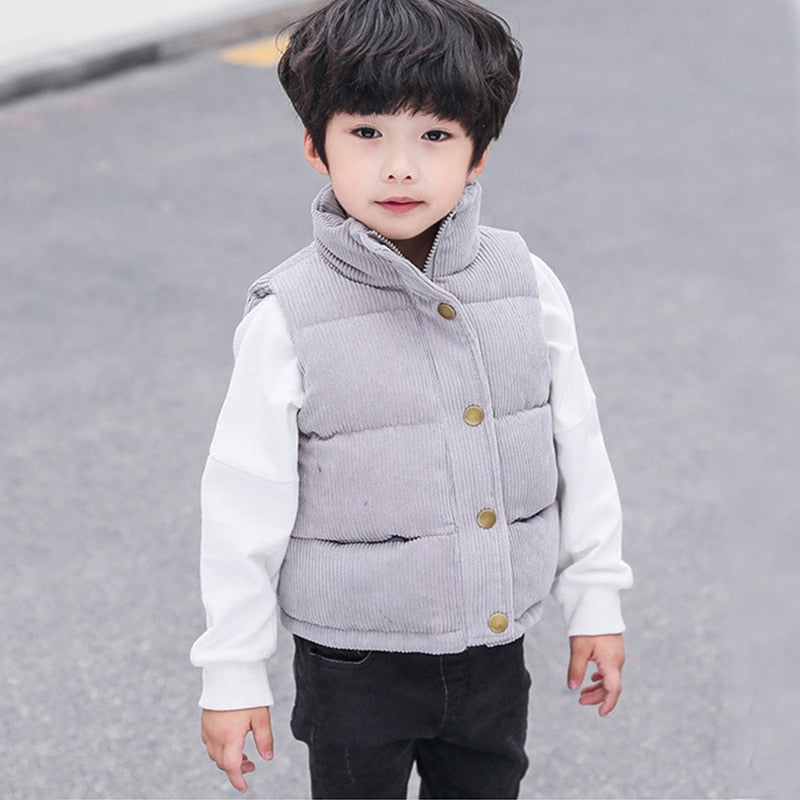 Image of Cosy Kids Thicken Vest: Stylish warmth for boys & girls (2-10 yrs). Ideal winter fashion! Shop now at OleOle.