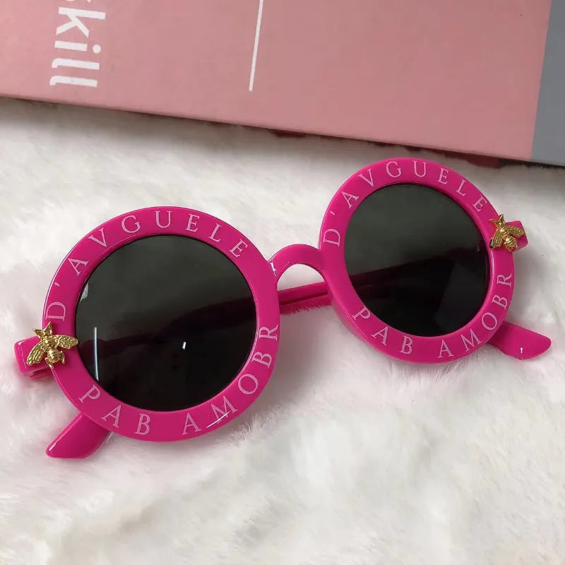 Image of Round-shaped sunglasses in vogue - Chic shades for trendy girls (3-8 yrs). Shop now at OleOle.