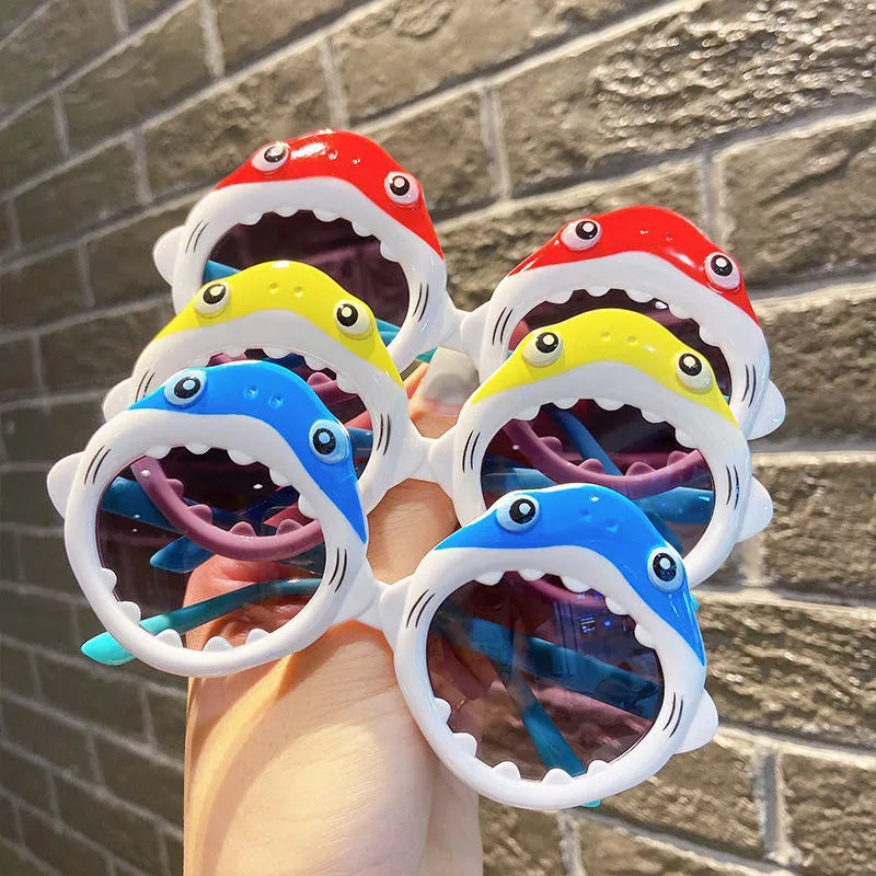 Image of Playful Shark Sunglasses for Kids (3-8 years): Stylish eyewear for adventurous little ones. Shop now at OleOle.