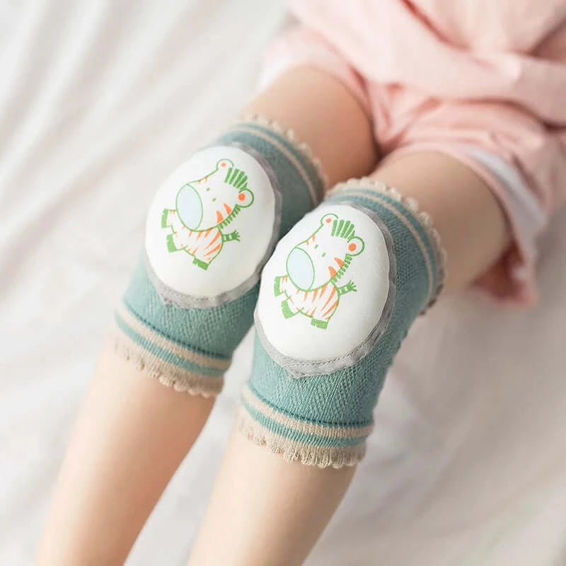 Image of Adorable baby knee pads for crawling adventures - Protect and style your baby's journey. Shop now at OleOle.