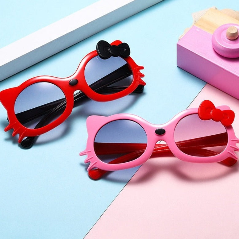 Image of Adorable Hello Kitty Sunglasses: Stylish eyewear for girls (3-8 years), perfect for sunny adventures! Shop now at OleOle.