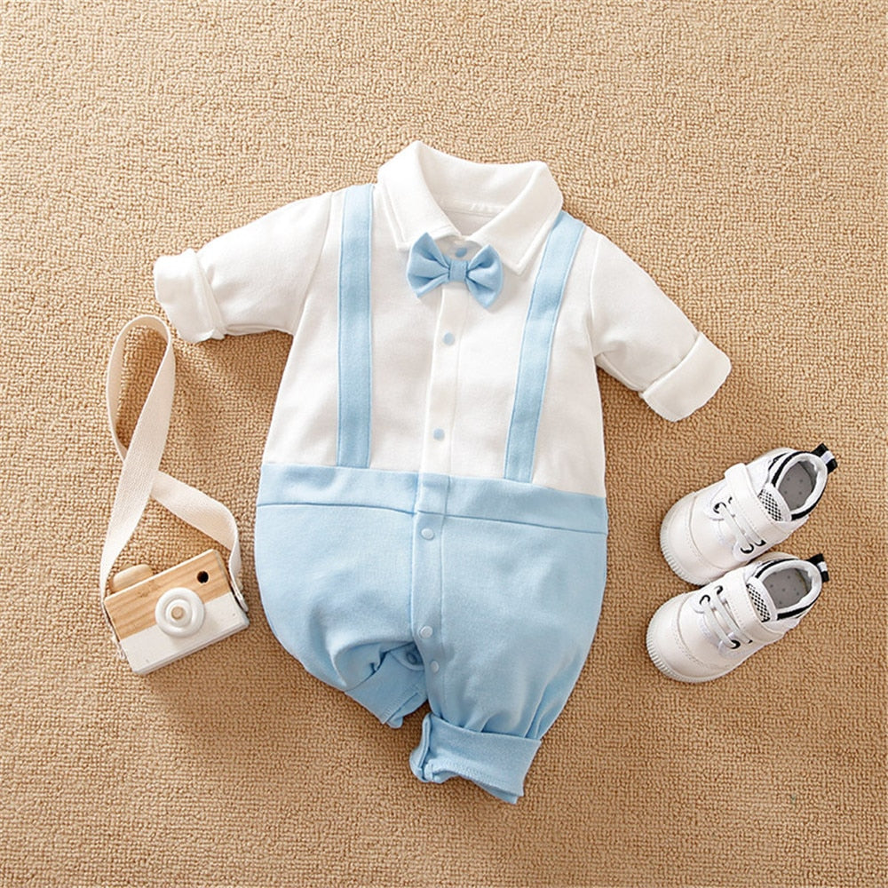 Image of Winter charm for newborn - Boys' romper with necktie, 0-18 months. Gentleman style in cosy fashion. Shop now at OleOle.