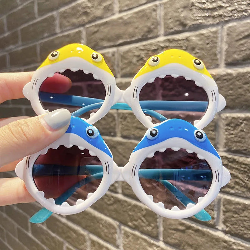 Image of Playful Shark Sunglasses for Kids (3-8 years): Stylish eyewear for adventurous little ones. Shop now at OleOle.