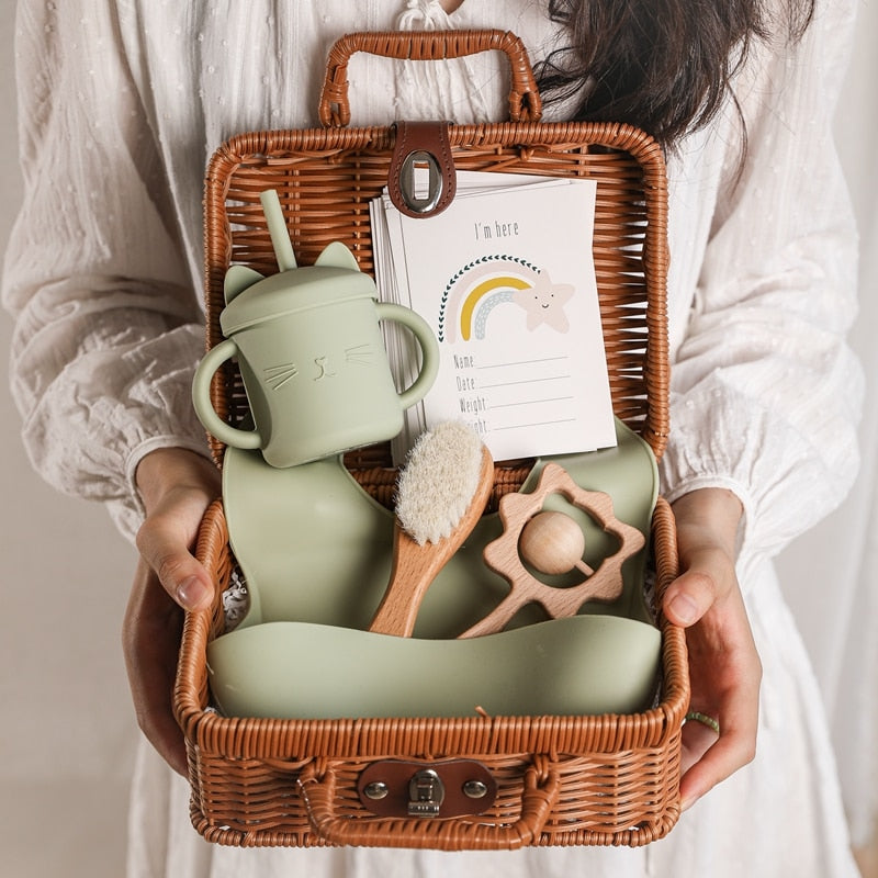 Image of Feeding Set: Perfect for Baby & Kids. Includes Gift Box! Shop now at OleOle.