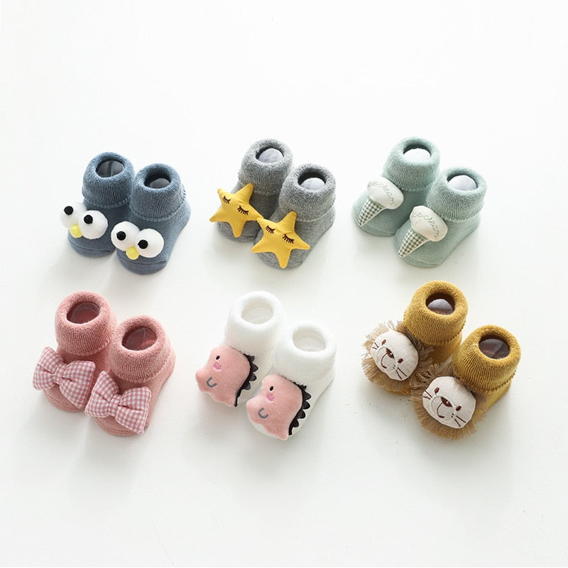 Image of Cute newborn cartoon socks for 0-3 years. Adorable unisex design for tiny toes. Perfect baby gift! Shop now at OleOle.