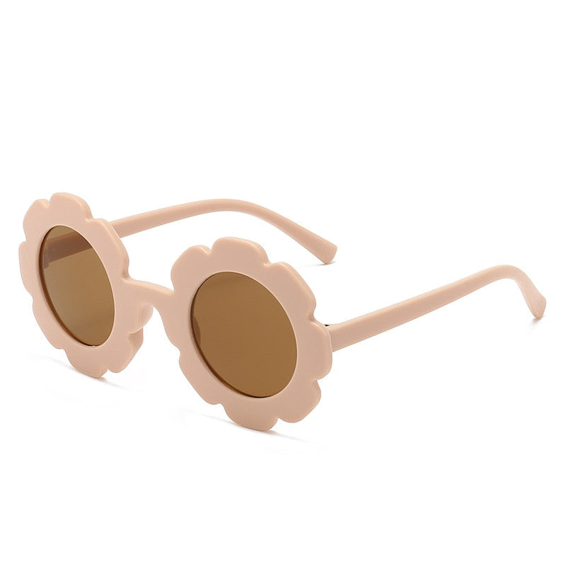 Image of UV-proof sunflower sunglasses for baby boys and girls (1-8 yrs). Adorable eye protection! Shop now at OleOle.